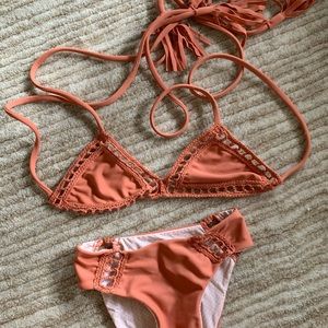 Acacia Honey Bikini Size L (4-6)